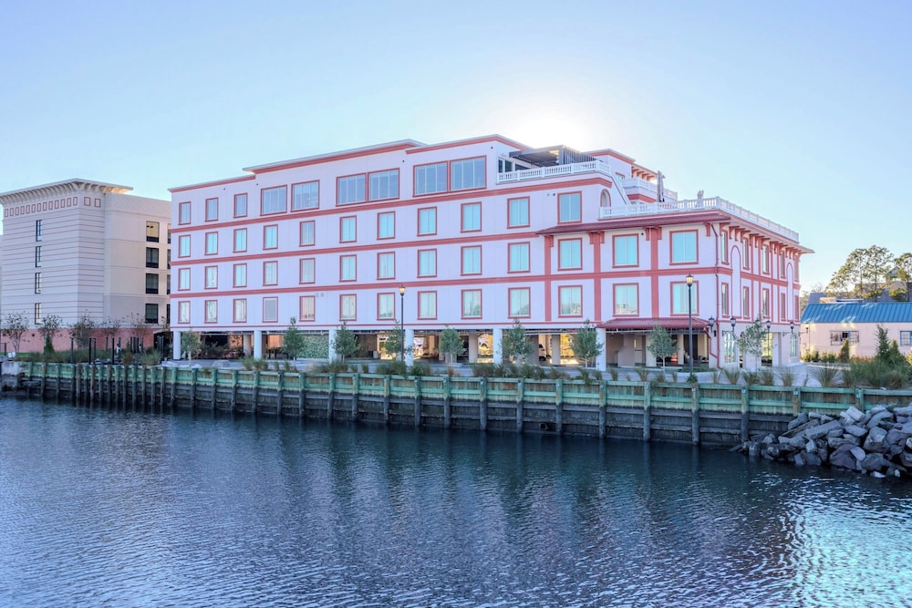 Hotel Amalga, St. Augustine, A Tribute Portfolio Hotel 37/43