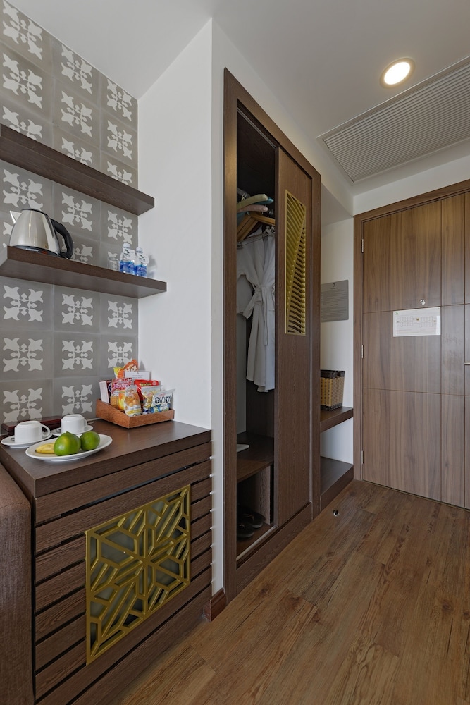 Ben Tre Riverside Resort 10/71