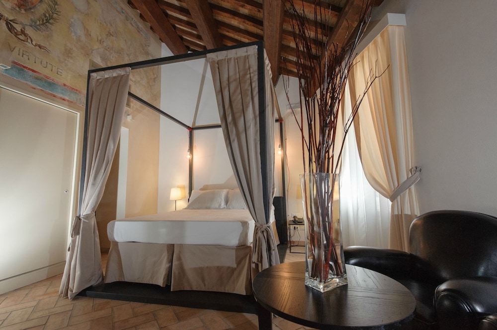 Relais Giulia 36/85