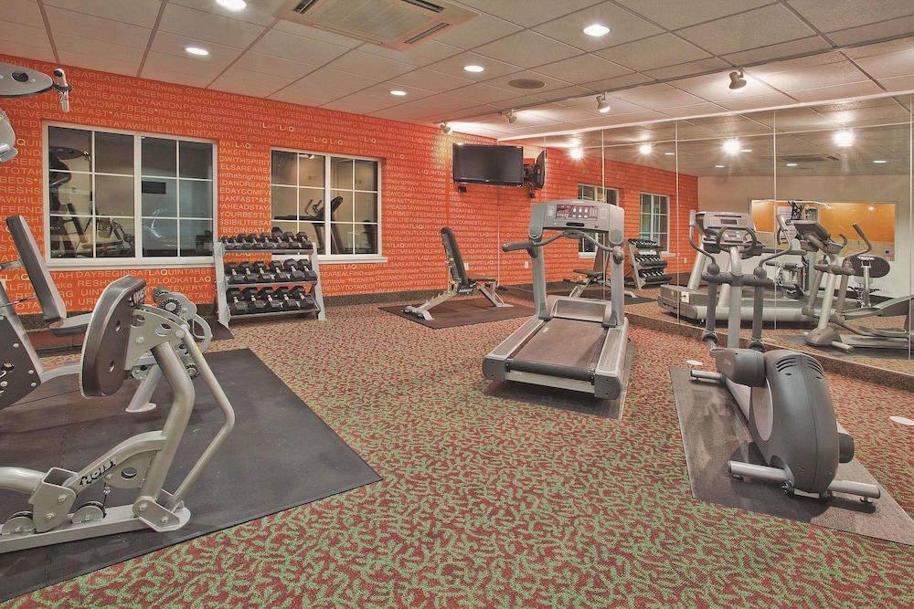 La Quinta Inn & Suites by Wyndham Hinesville - Fort Stewart 25/56