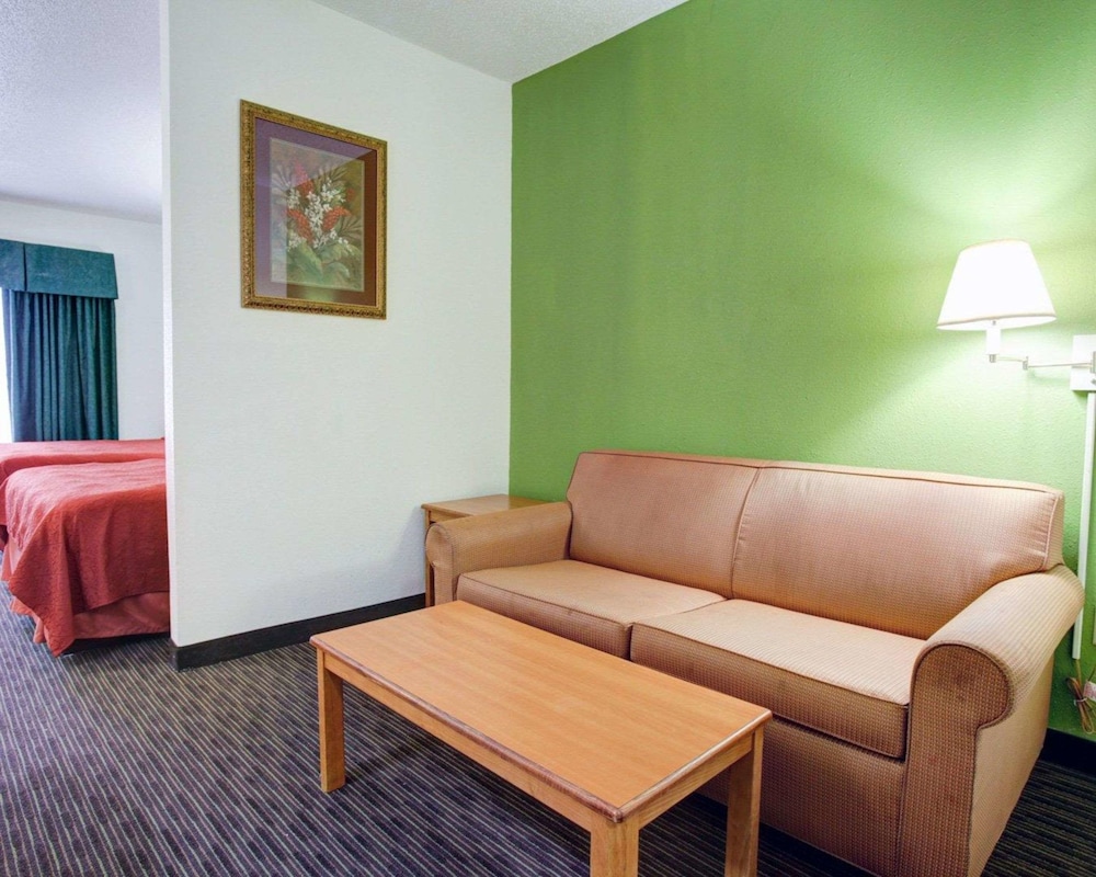 Quality Inn and Suites Austin Airport 38/50