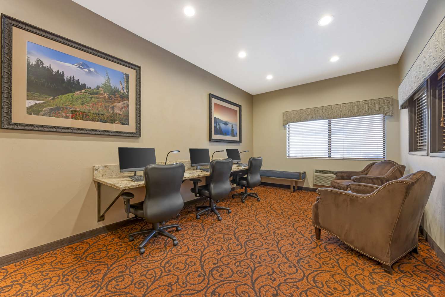 Best Western Plus Mill Creek Inn 15/20