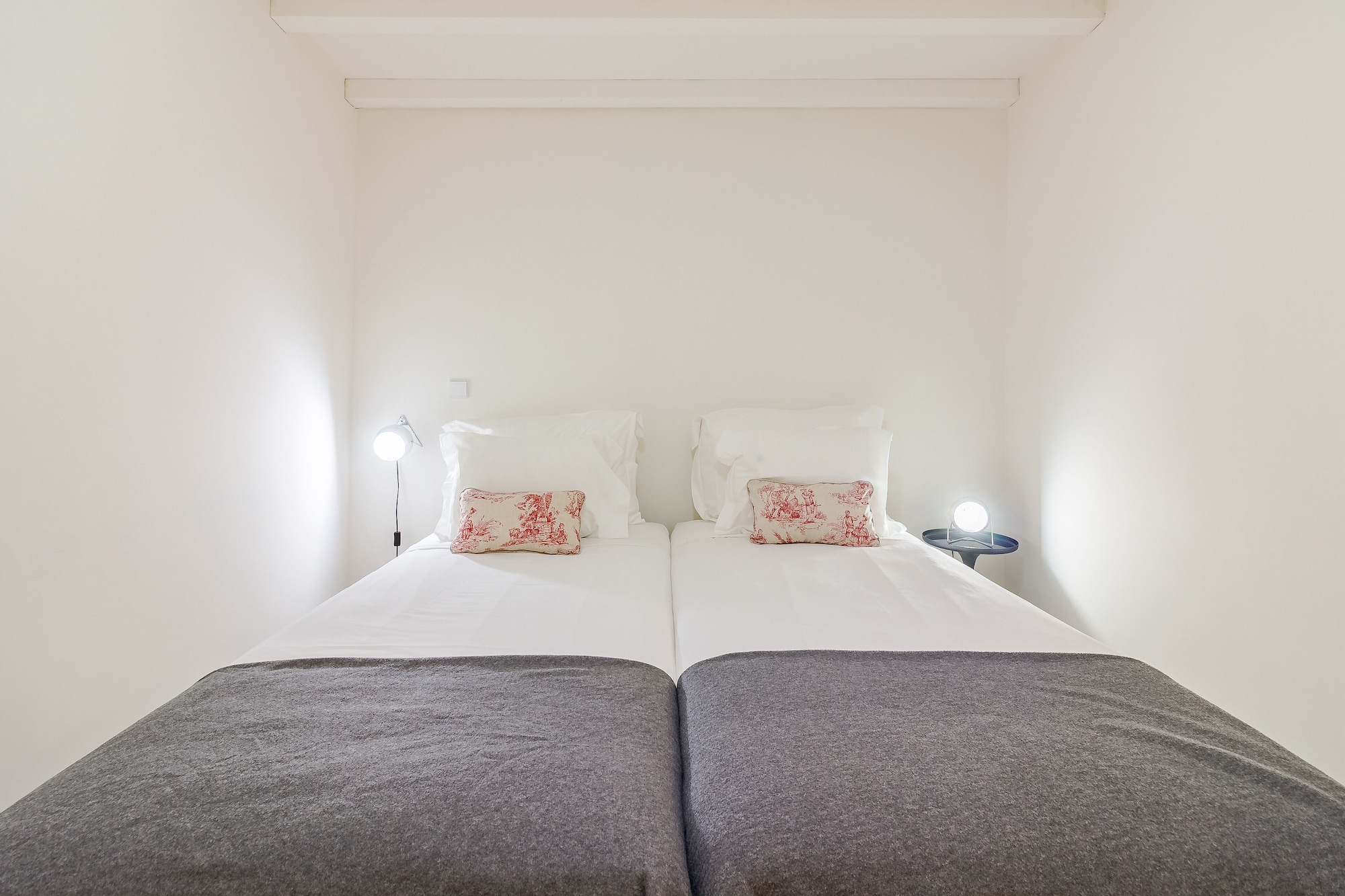 1 BEDROOM, APARTMENT