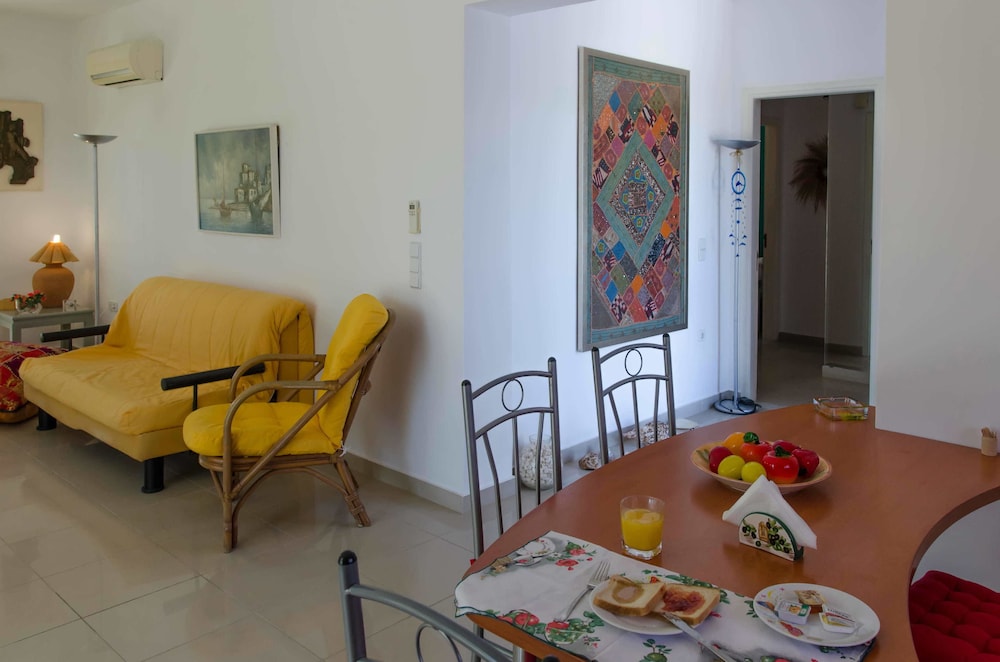 Graziella Apartments 33/51