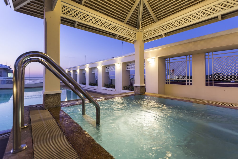 Classic Kameo Hotel and Serviced Apartments, Sriracha 11/39