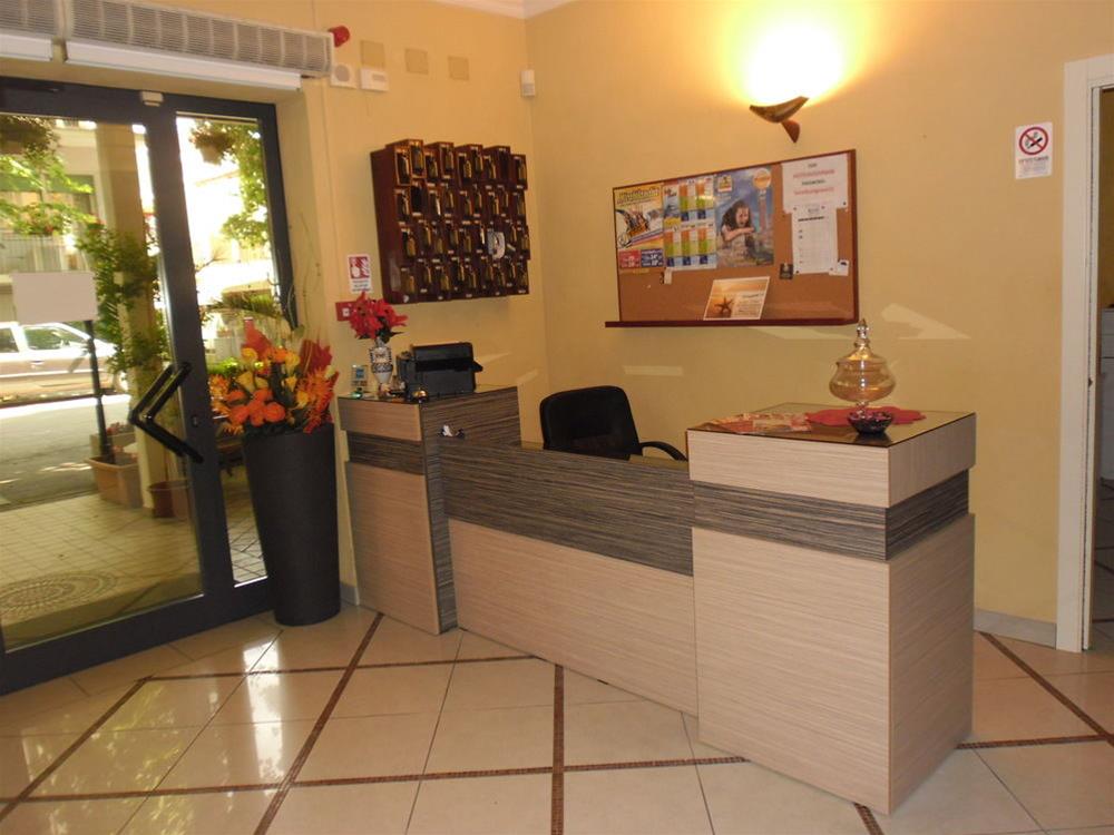 Hotel Busignani 3/23