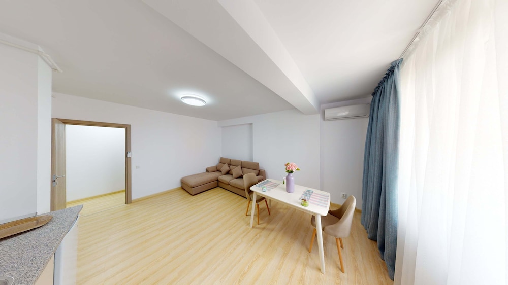 Le Blanc Aparthotel 38/68