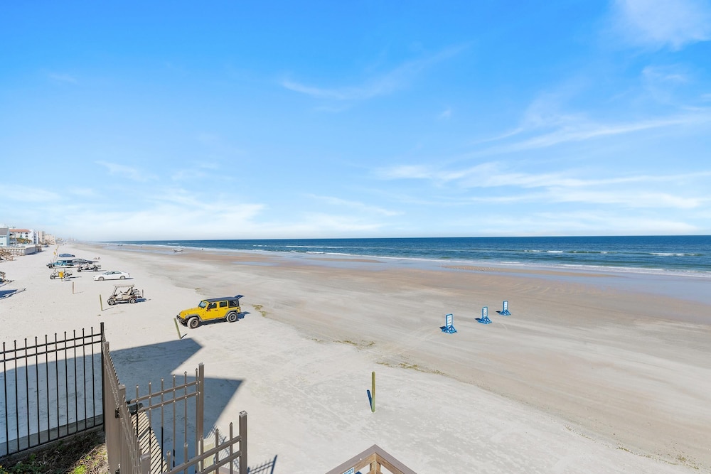 Ocean Trillium Suites 43/50