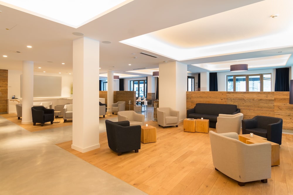 Bayer 89 Vi Vadi Hotel 33/51