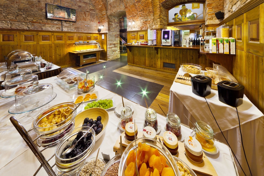 Prague Inn 36/53