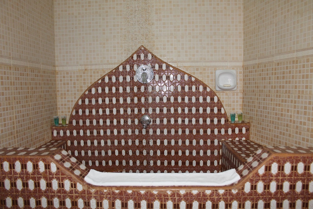 Mizingani Seafront Hotel 37/80