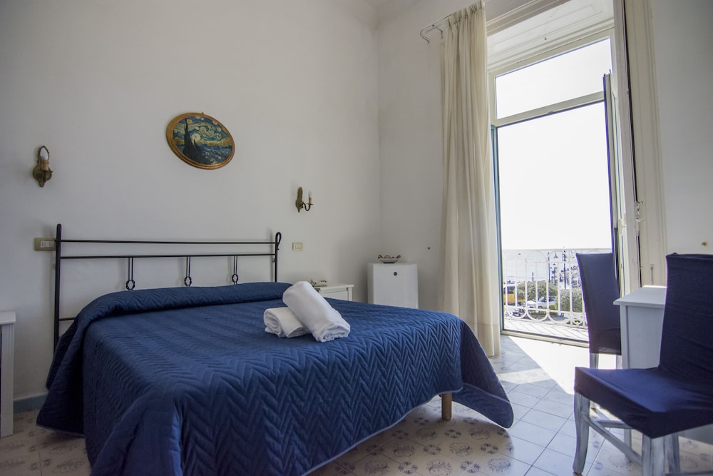 Hotel Fontana 19/65