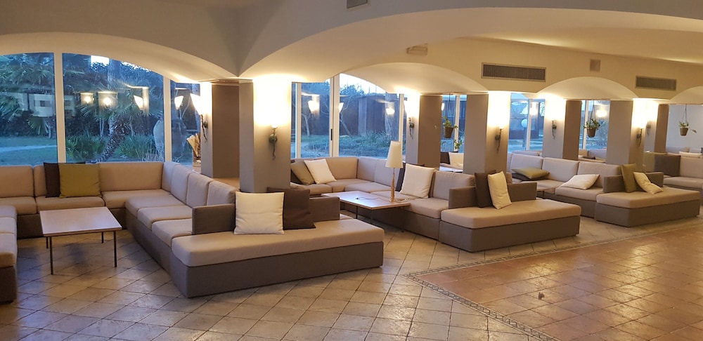 Grand Hotel Azzurra Club 14/30