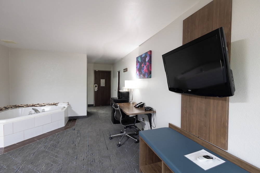 Countryside Inn And Suites 33/40