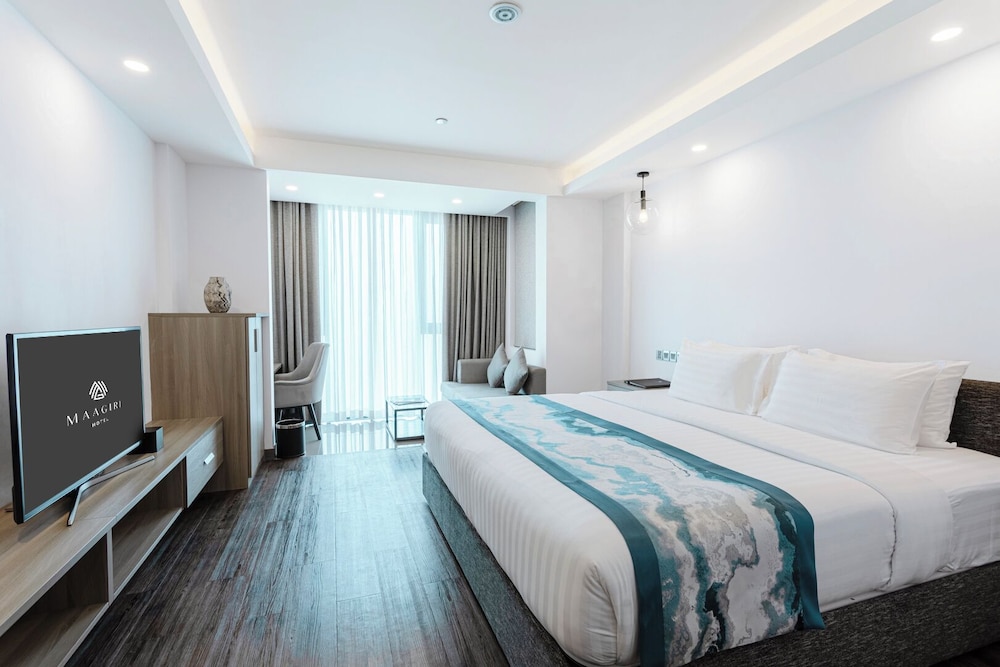 Maagiri Hotel 10/50