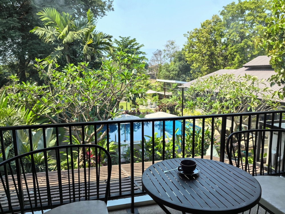 Sannot Riverside Boutique Hotel 56/71