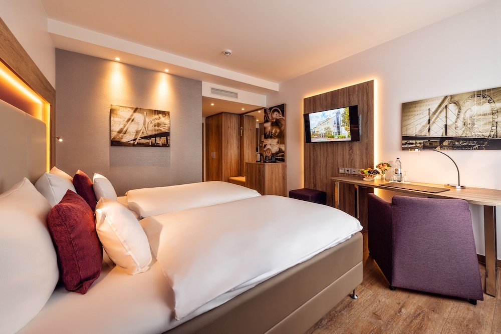 غرفة قياسية بسرير مزدوج بإطلالة على المتنزه