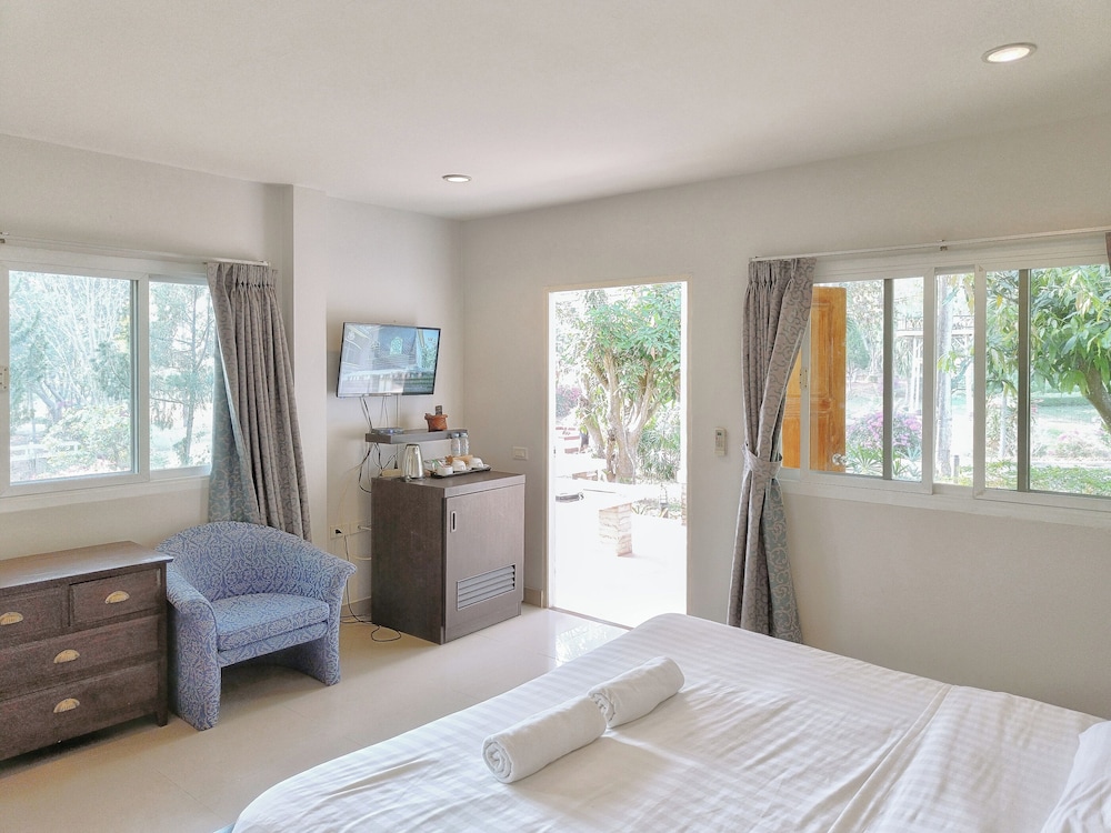 Kong Garden Resort 9/70