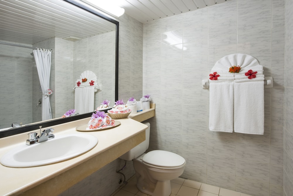 Casa Marina Sosua, Trademark by Wyndham All Inclusive 47/48