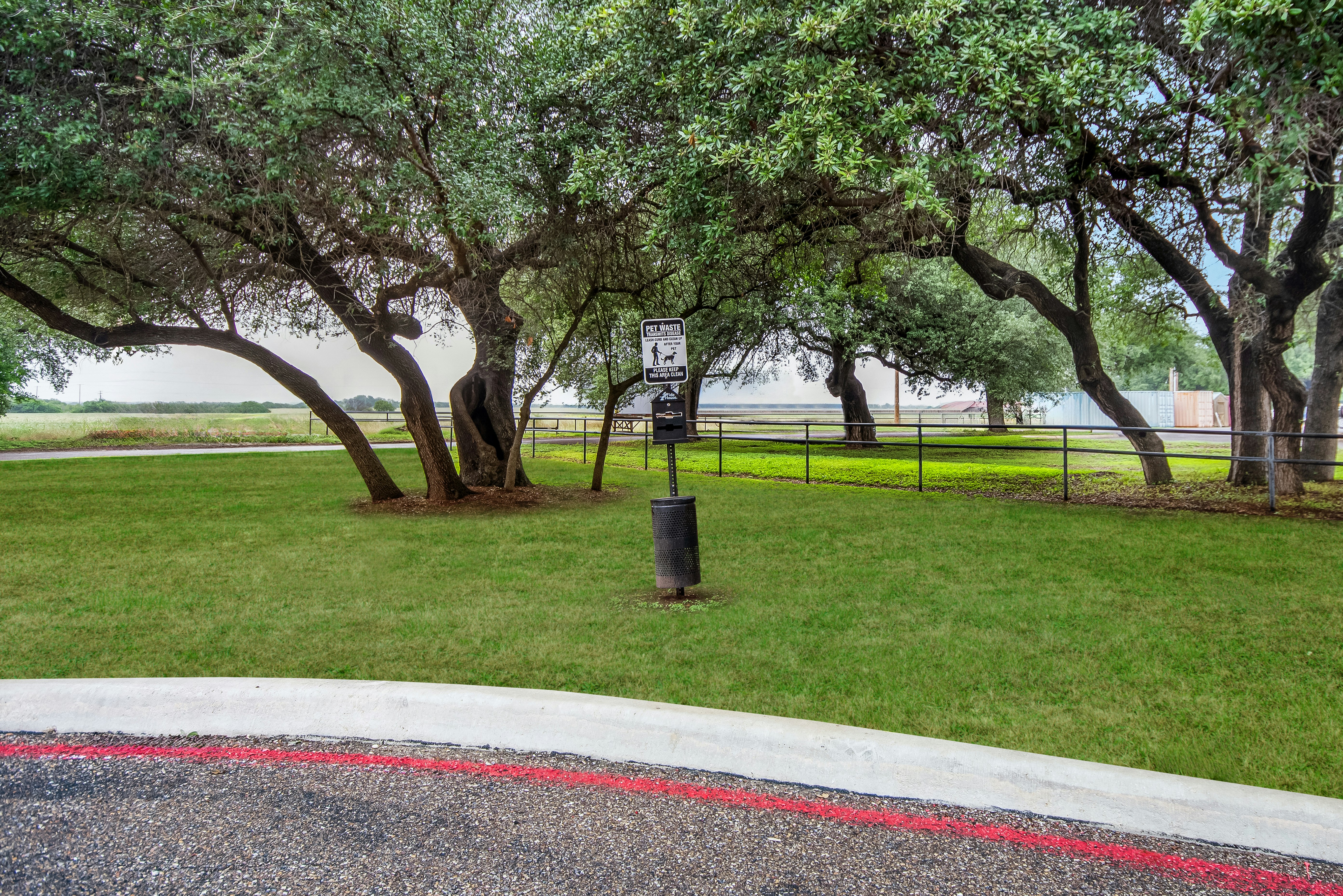 Hampton Inn Uvalde 31/33