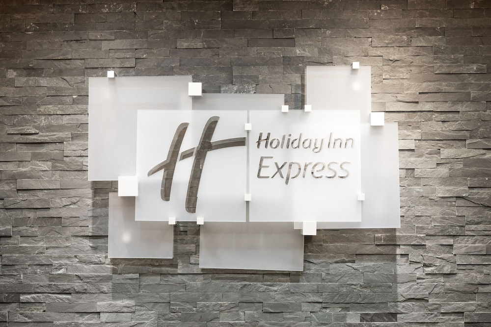 Holiday Inn Express And Suites Norman 12/51