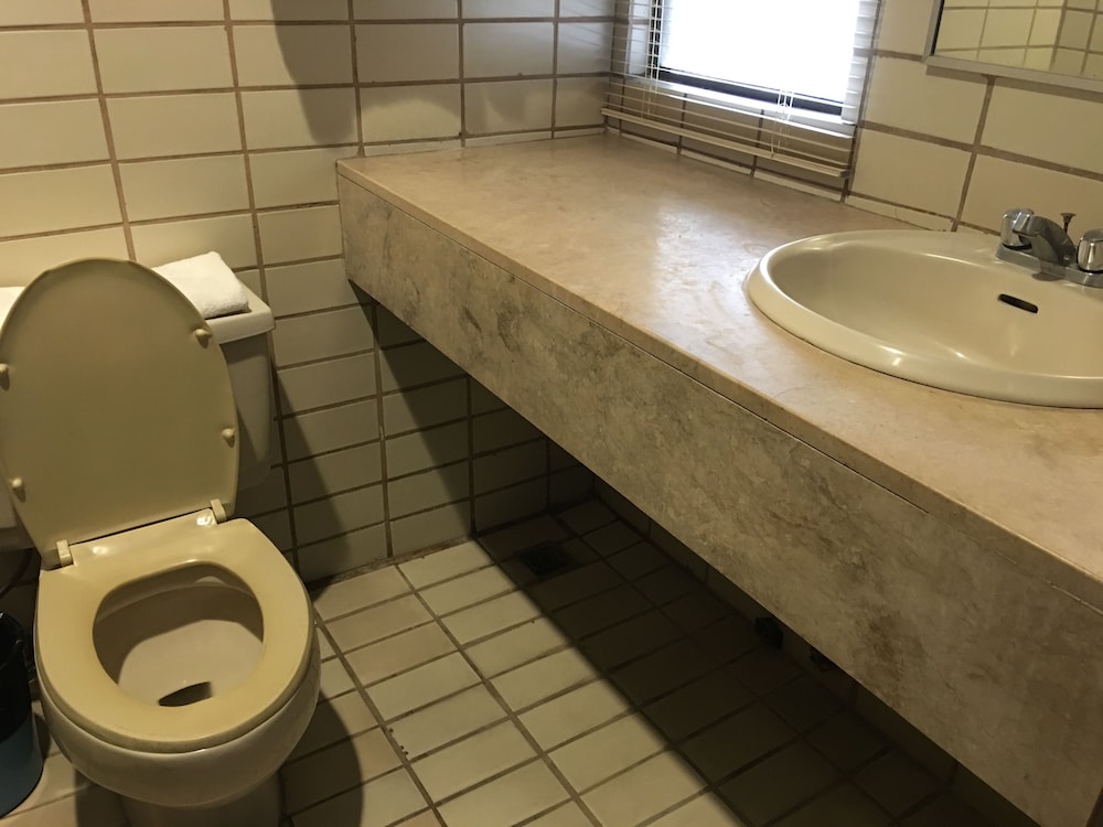 Sunny Bay Suites 32/33