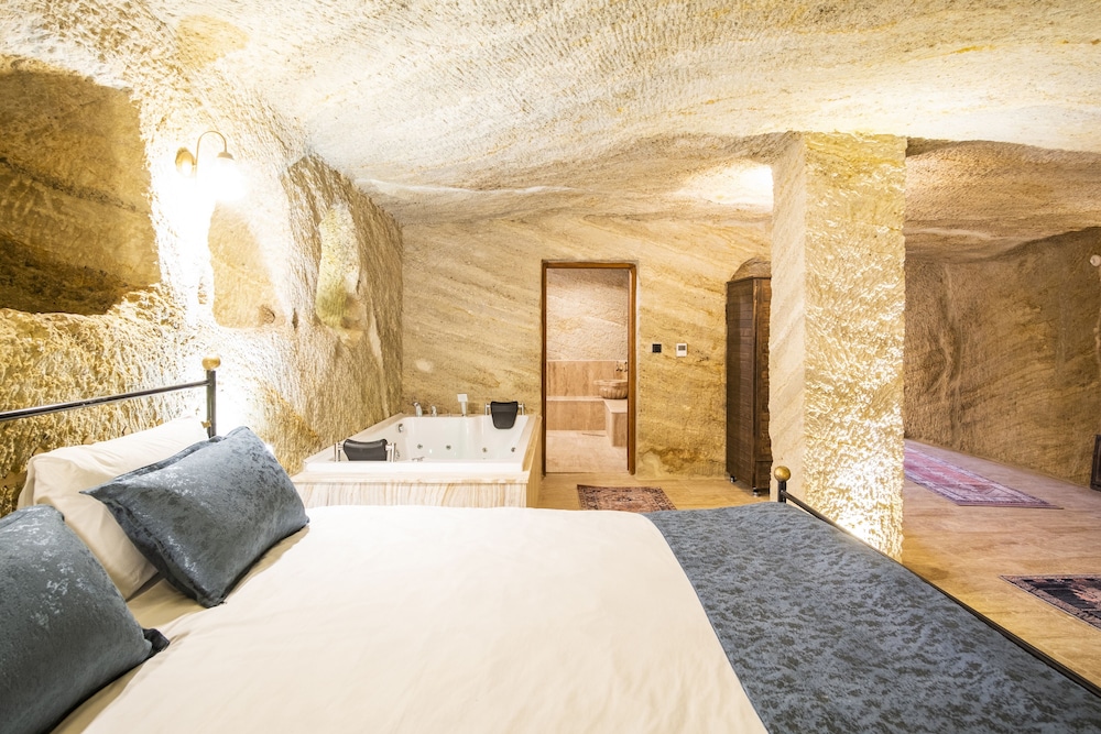 Uzay Cave Suites 31/50