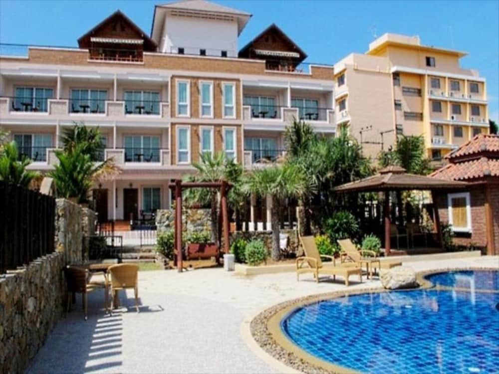 Harmony Inn 7/50