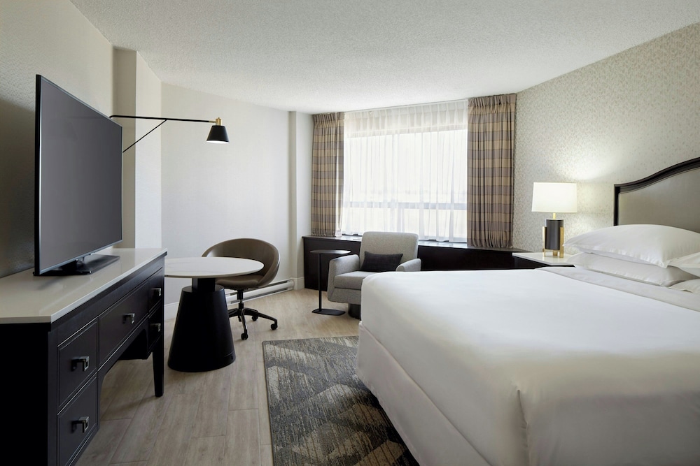 Room at SHERATON MONTREAL AIRPORT, DORVAL - QUEBEC