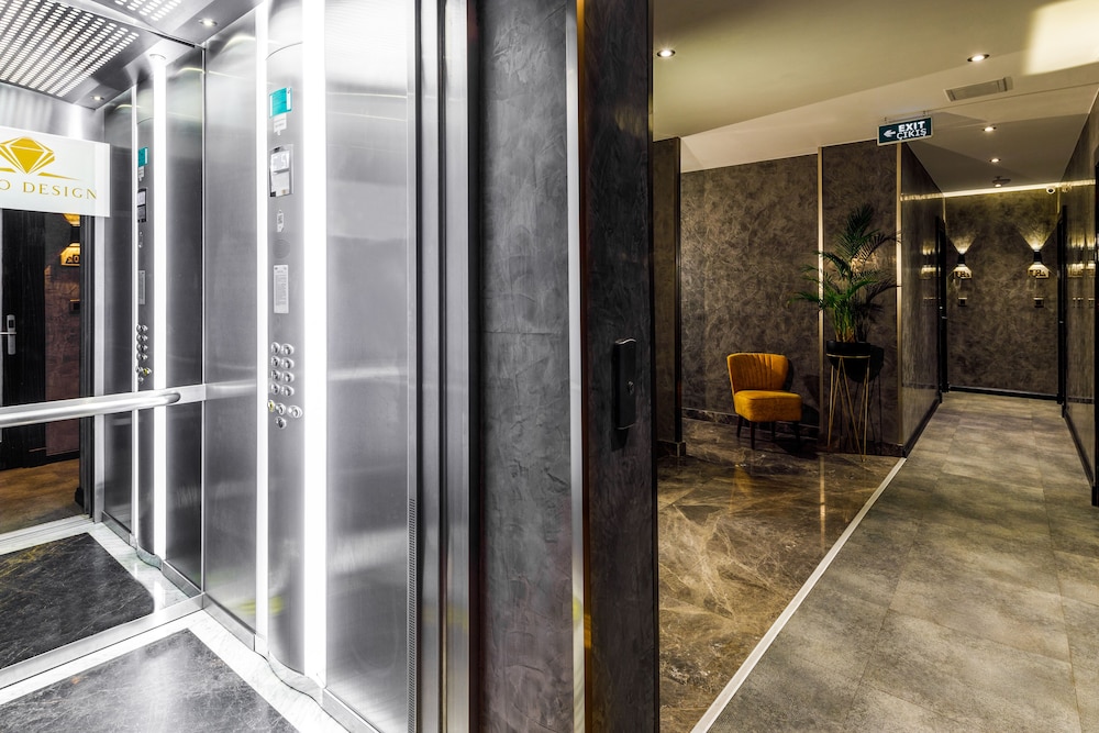 Euro Design Hotel 34/71