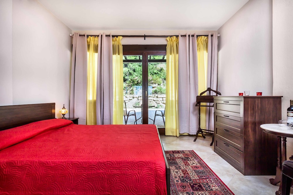 Suite, Double Bed, Sofa