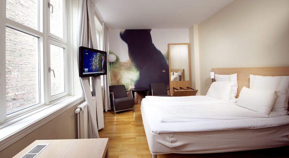 Home Hotel Savoy 22/81