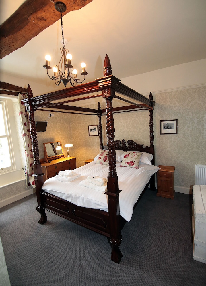 The Old Hall Hotel 15/30