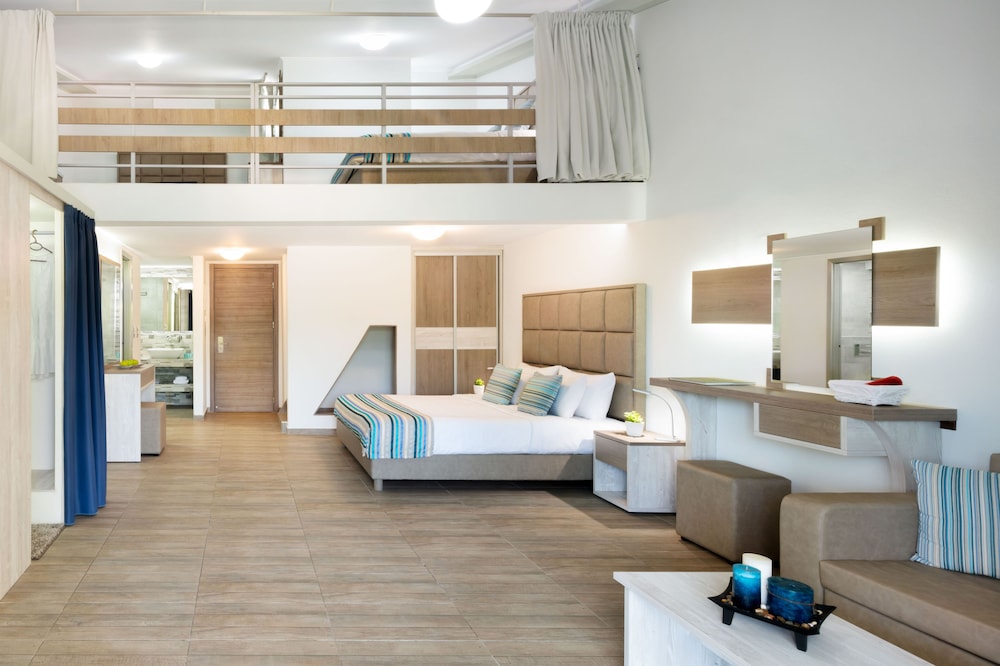 Hotel Sirines 19/50