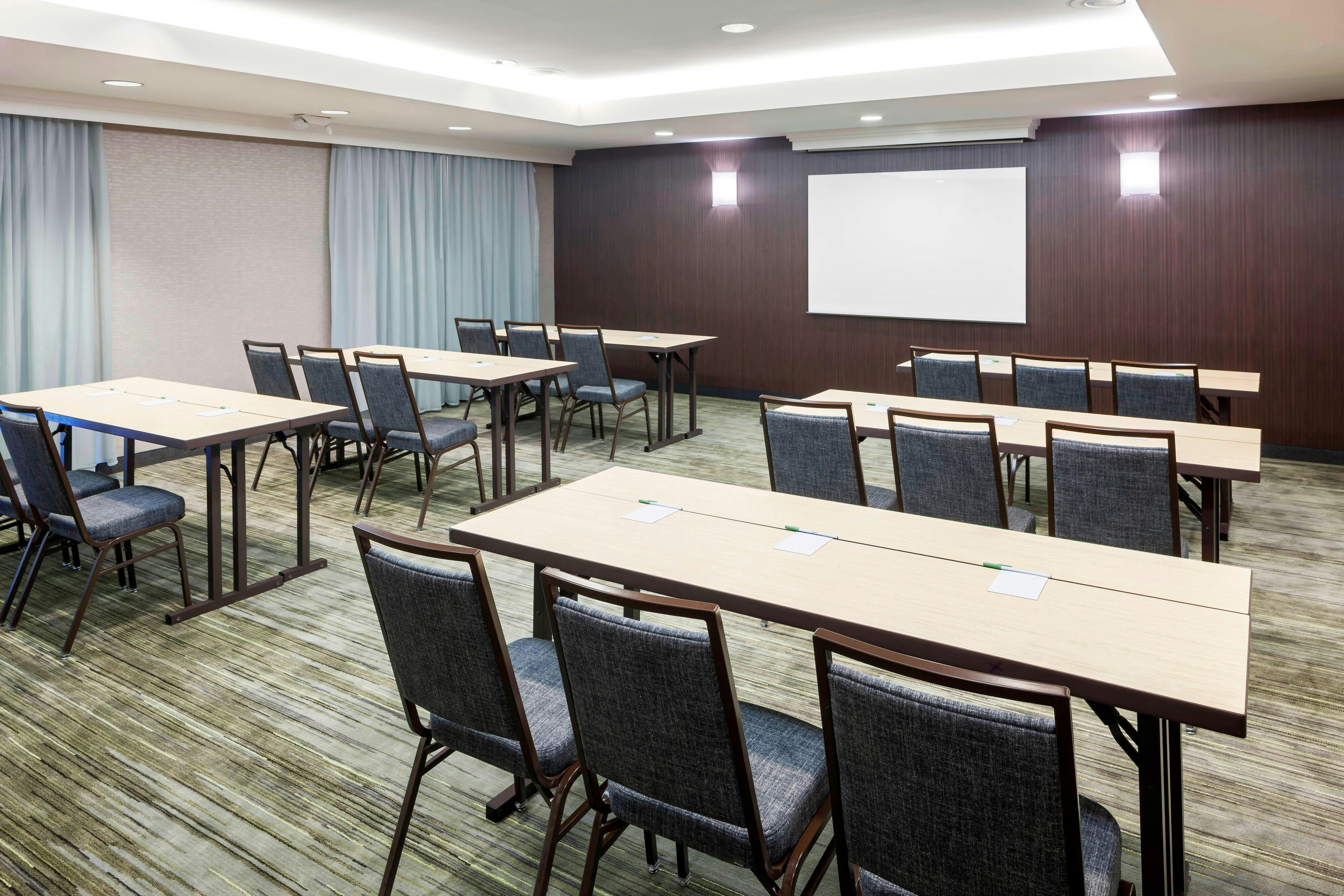 Courtyard by Marriott Pensacola 15/18