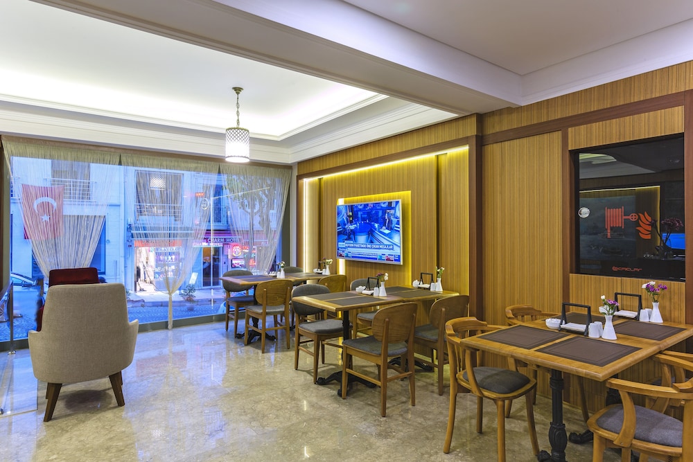 Obelisk Hotel & Suites 41/63
