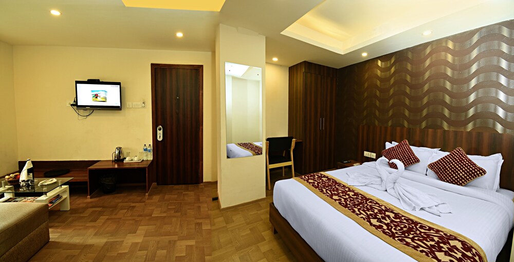 Hotel Royal Suite 14/30