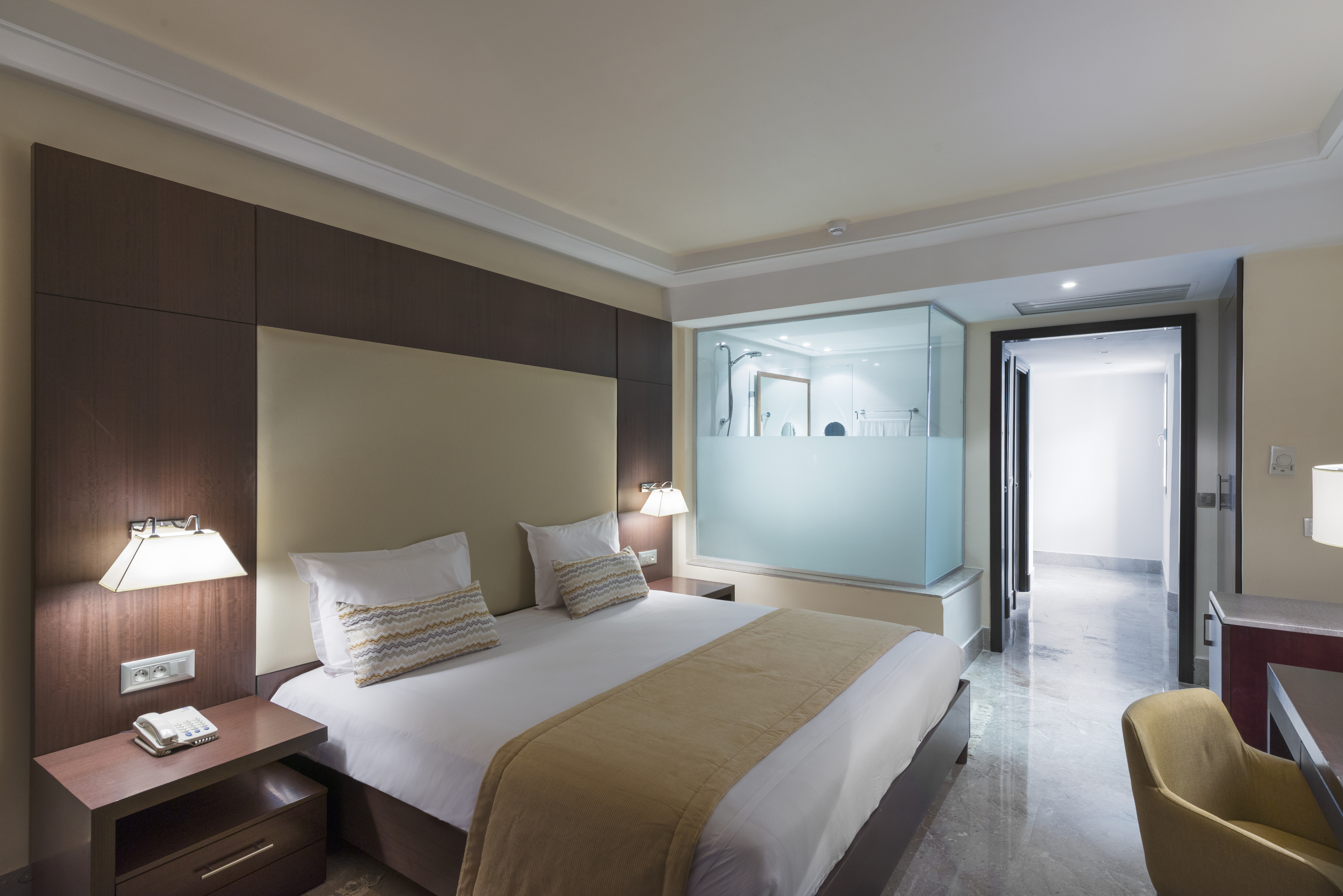 STAR, PRESTIGE, DOUBLE OR TWIN BED, GARDEN VIEW