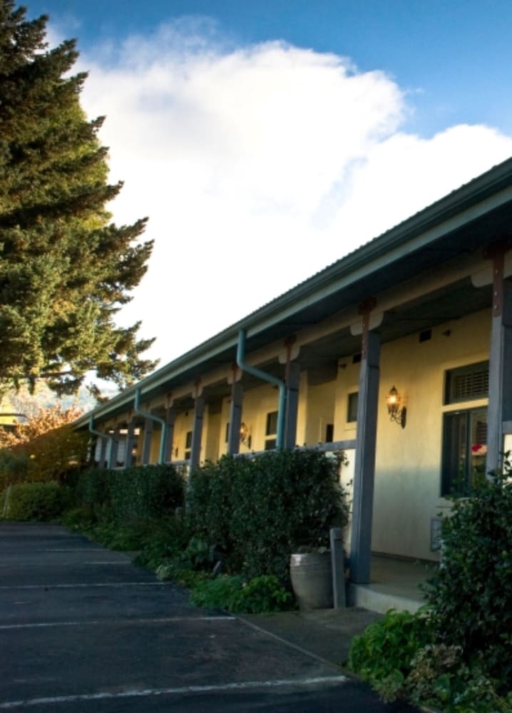 Sonoma Creek Inn 1/56