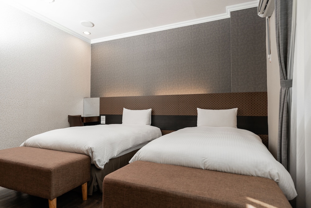 Fu Hsiang Hotel 31/68