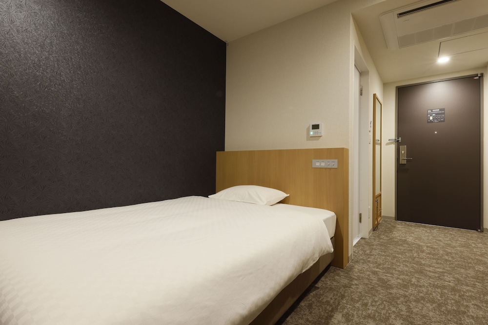 Plum Hotel 9/20