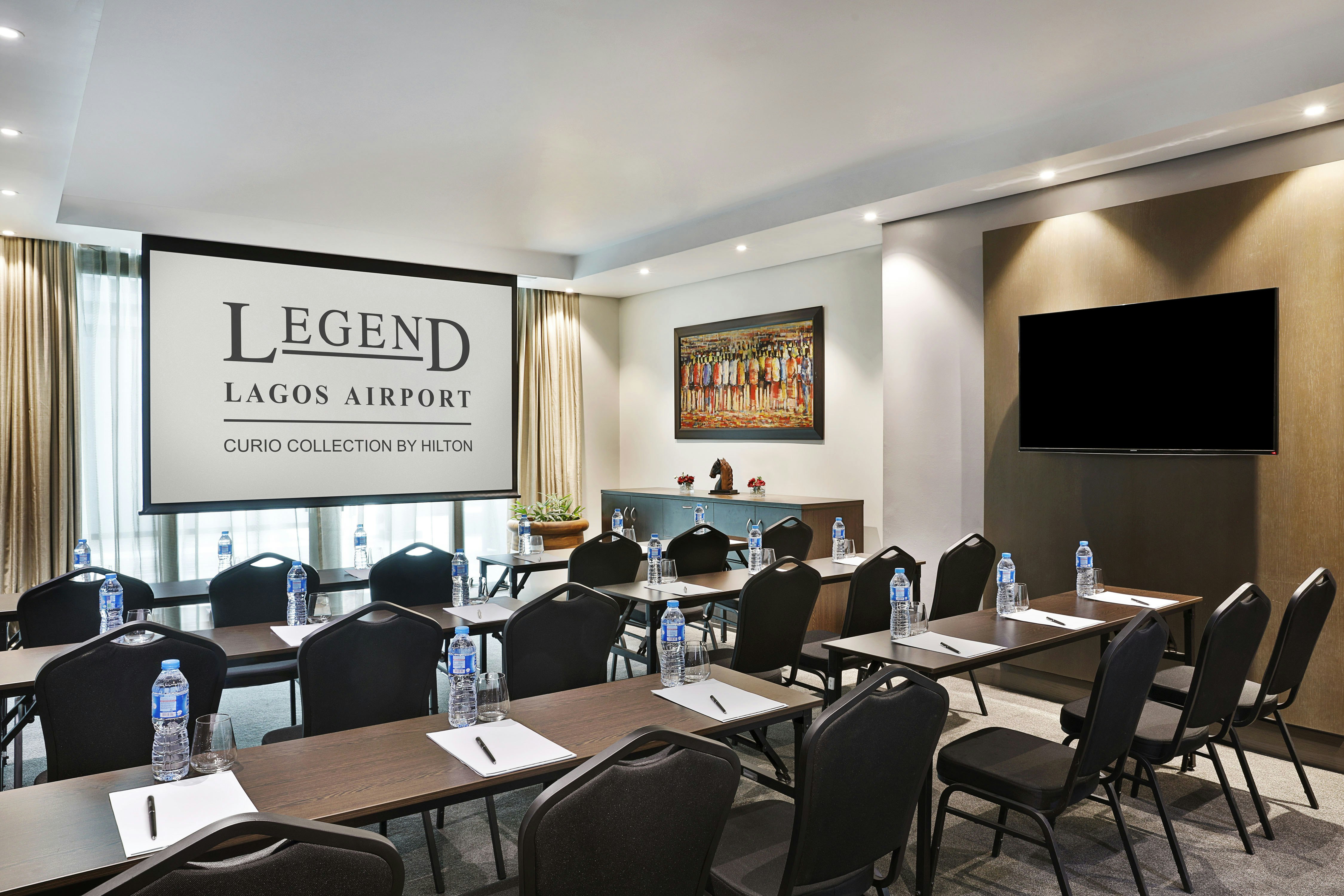 Legend Hotel Lagos Airport Curio Collection By Hilton 72/81