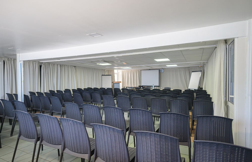Canella Beach Hotel 29/42