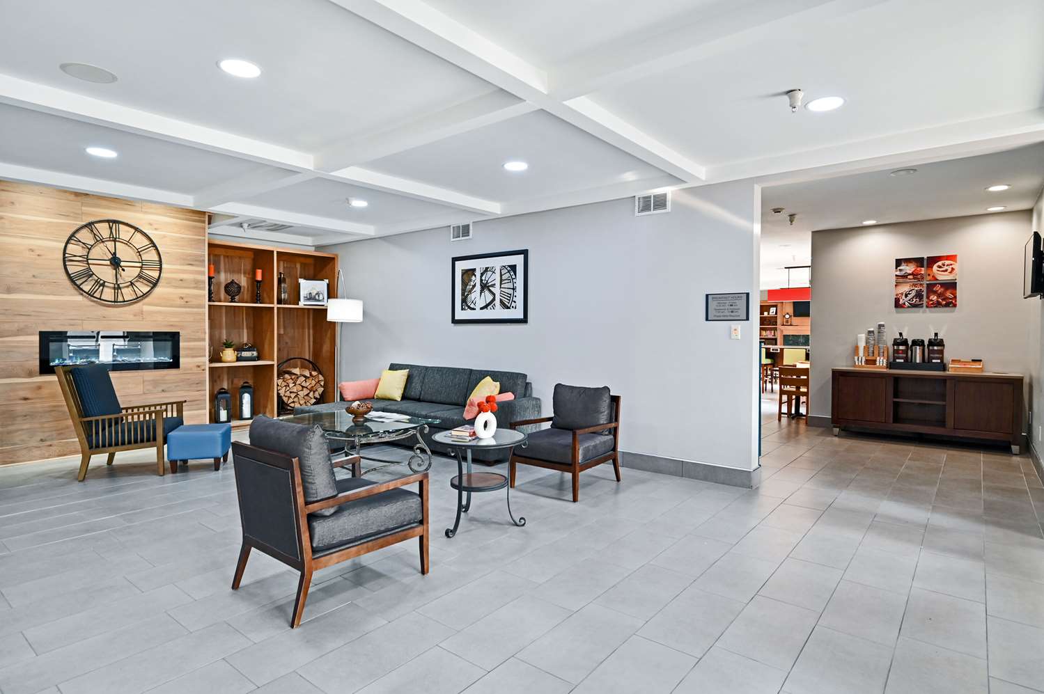 Country Inn Suites By Radisson Bloomington Normal Airport Il 20/29