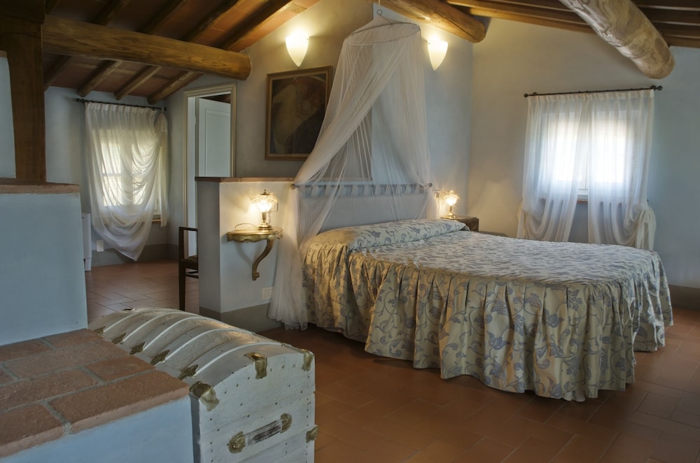 DELUXE, DOUBLE BED