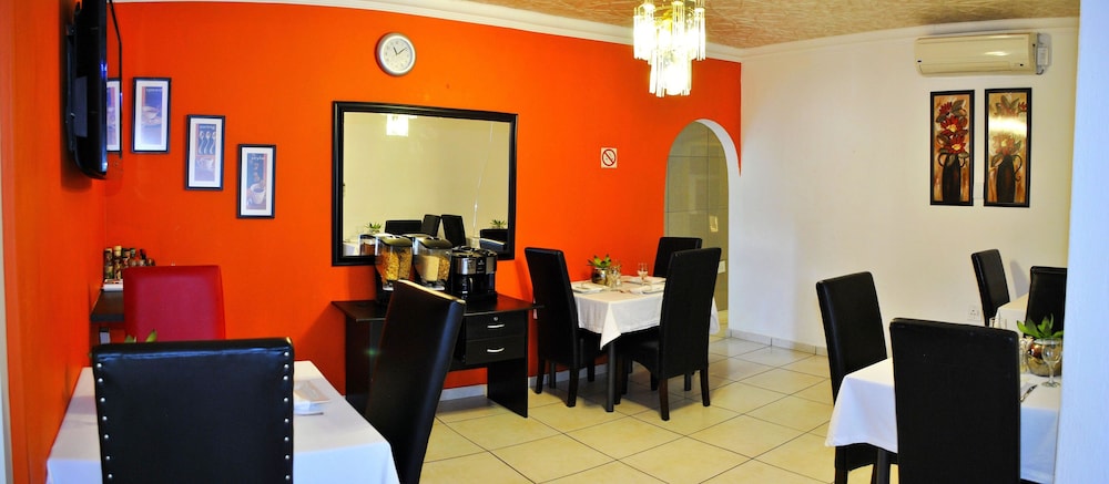 Lapologa Bed And Breakfast 21/34