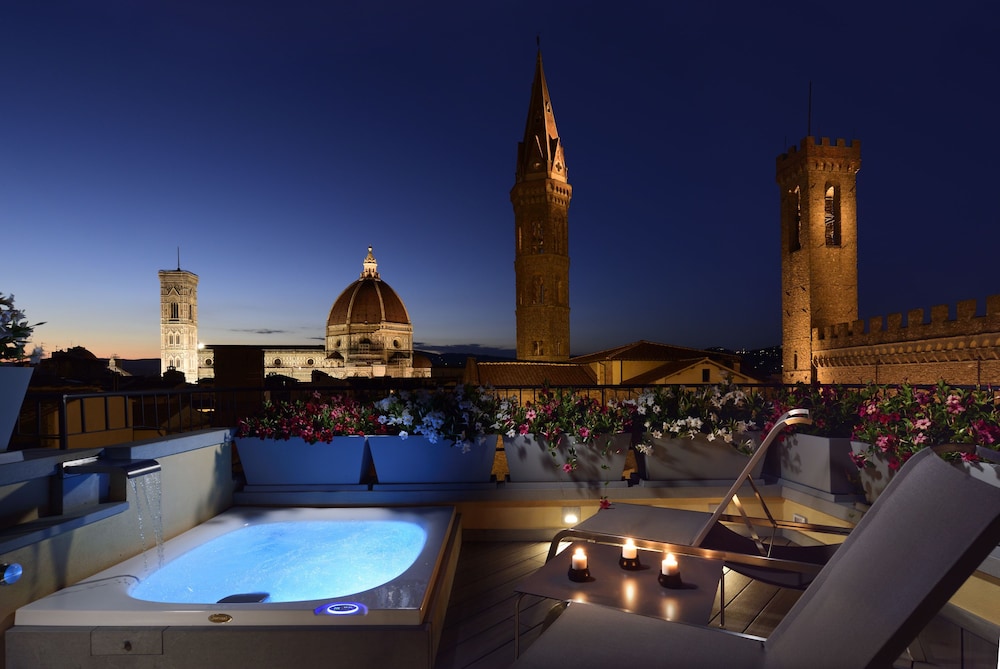Hotel San Firenze Suites And Spa 71/75
