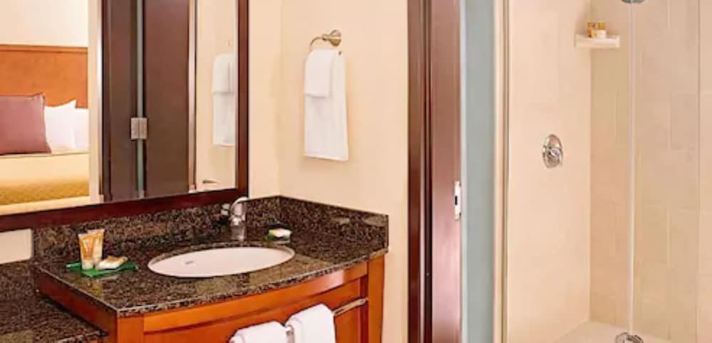 Hyatt Place Memphis/Germantown 8/64