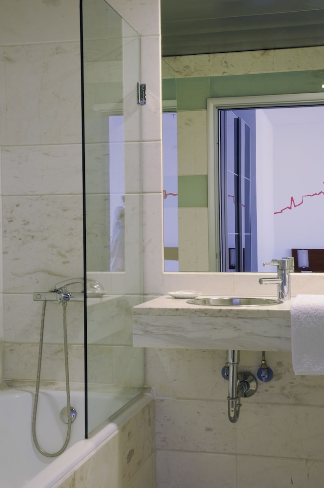 Dorian Inn, Sure Hotel Collection by Best Western 20/45