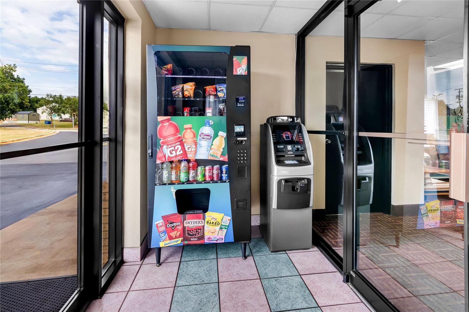 Super 8 by Wyndham Columbia 17/18